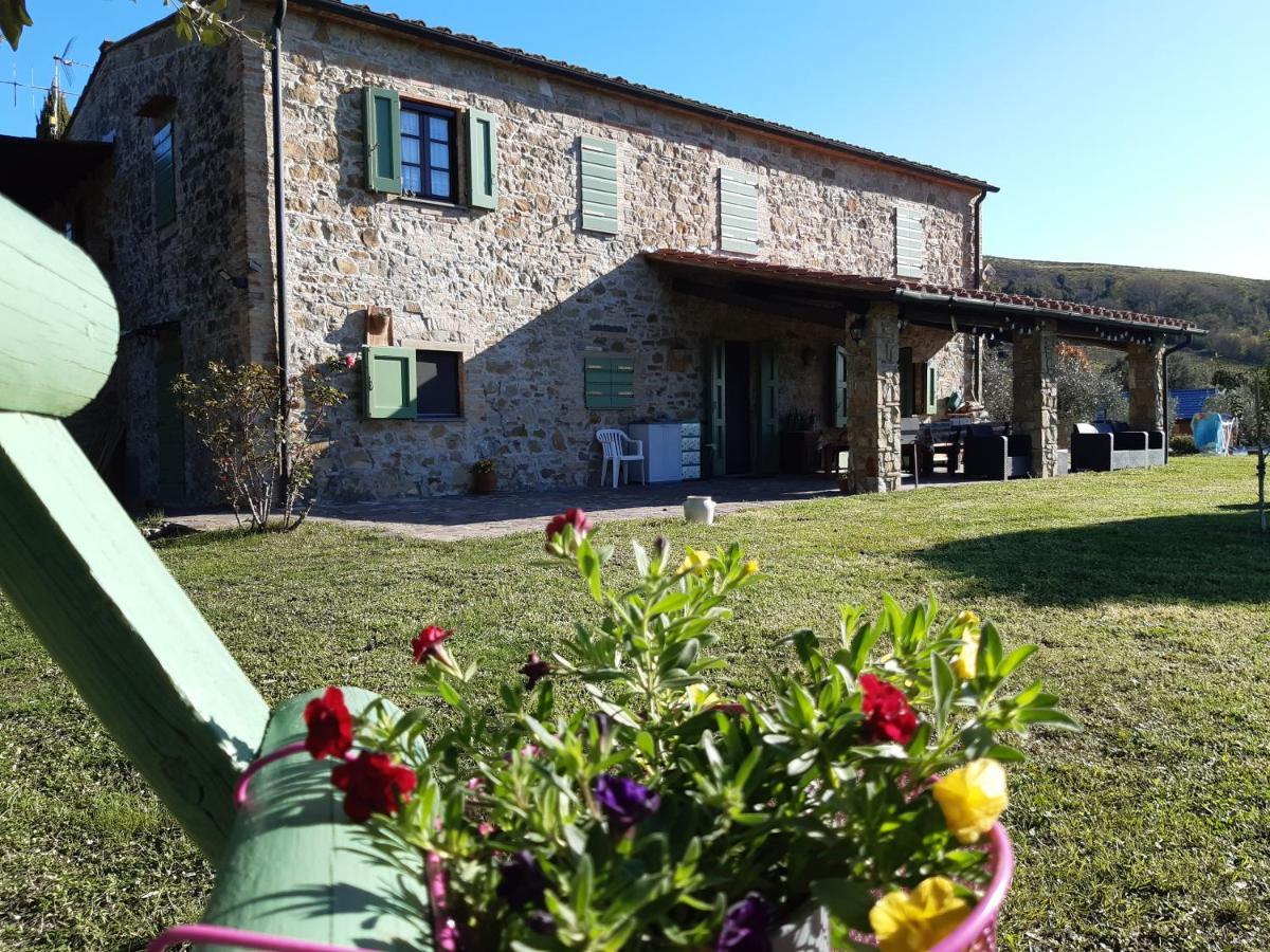 Podere Oliveta Монтекатіні-Валь-ді-Чечина Екстер'єр фото