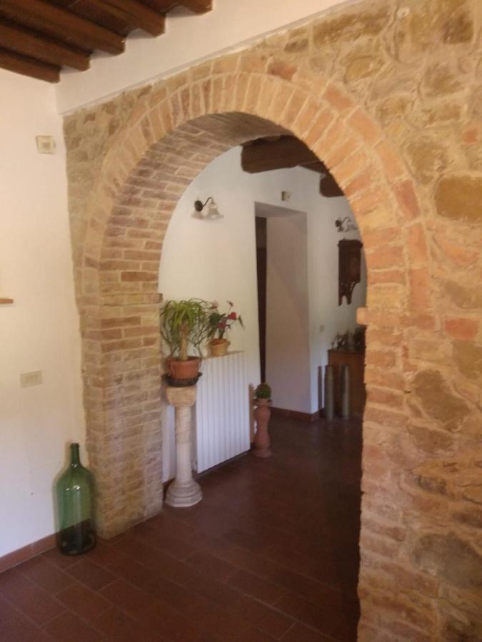 Podere Oliveta Монтекатіні-Валь-ді-Чечина Екстер'єр фото